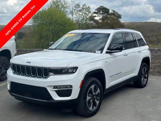 Used 2023 Jeep Grand Cherokee 4WD 4xe image 1