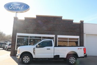 Used 2024 Ford F250 XLT image 1