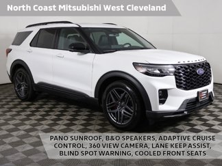 Used 2025 Ford Explorer ST image 1