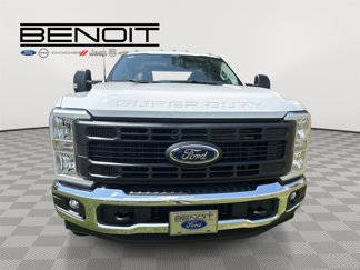 New 2025 Ford F250 XL image 1
