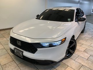 Used 2023 Honda Accord Sport image 1