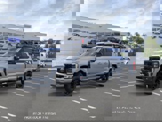 New 2025 Ford F350 4x4 Crew Cab Super Duty image 1