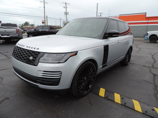 Used 2020 Land Rover Range Rover HSE image 1