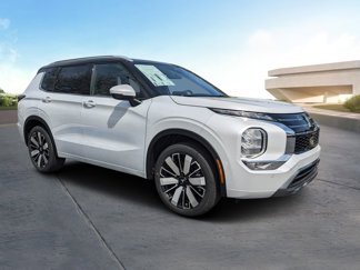 New 2025 Mitsubishi Outlander SEL image 1