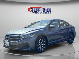 Used 2024 Volkswagen Jetta S image 1