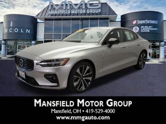 Used 2022 Volvo S60 B5 Momentum w/ Premium Package image 1