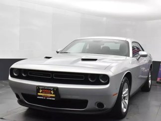 Used 2023 Dodge Challenger SXT image 1