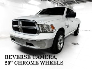 Used 2020 RAM 1500 Classic SLT image 1