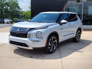 New 2025 Mitsubishi Outlander SE image 1