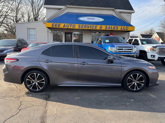 Used 2018 Toyota Camry SE w/ Protection Package (Q2) image 1