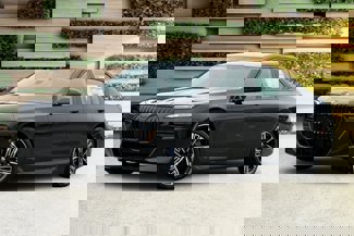 New 2025 BMW 760i xDrive w/ Executive Package image 1