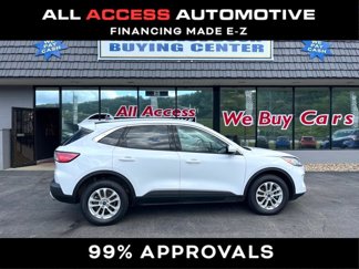 Used 2021 Ford Escape SE image 1