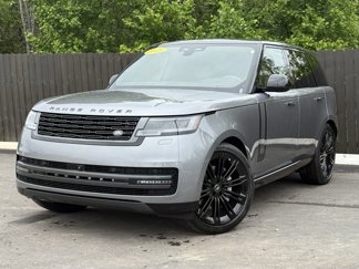 Used 2025 Land Rover Range Rover SE image 1