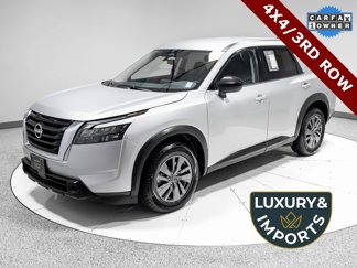 Used 2024 Nissan Pathfinder S image 1