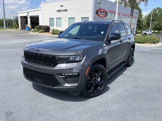 Used 2024 Jeep Grand Cherokee Limited w/ Black Appearance Package image 1