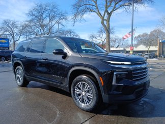Used 2025 Chevrolet Traverse LT w/ Driver Confidence Package image 1