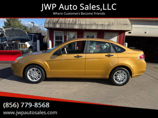 Used 2009 Ford Focus SE image 1