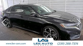 Used 2021 Volkswagen Passat 2.0T R-Line image 1