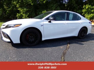 Used 2023 Toyota Camry SE image 1