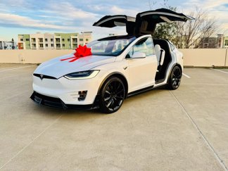 Used 2020 Tesla Model X image 1