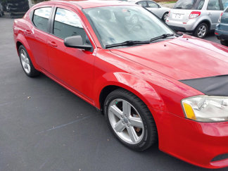 Used 2013 Dodge Avenger SE image 1