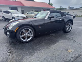 Used 2008 Pontiac Solstice Convertible w/ Premium Package image 1