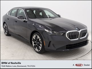 New 2026 BMW i5 eDrive40 w/ Premium Package image 1