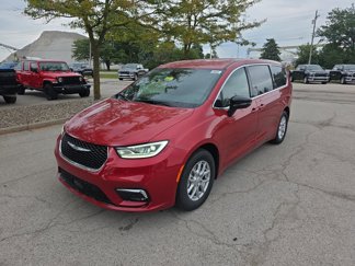New 2026 Chrysler Pacifica Select image 1