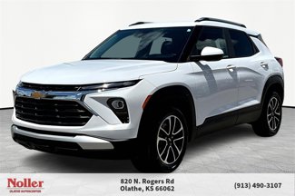 Used 2024 Chevrolet TrailBlazer LT w/ LT Cold Weather Package image 1