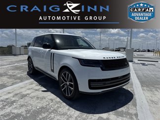 Used 2025 Land Rover Range Rover SE image 1
