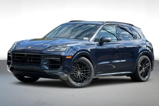 New 2025 Porsche Cayenne GTS image 1
