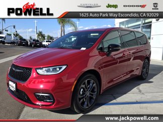 New 2026 Chrysler Pacifica Select image 1