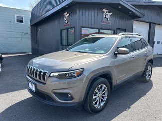 Used 2019 Jeep Cherokee Latitude Plus w/ Comfort/Convenience Group image 1