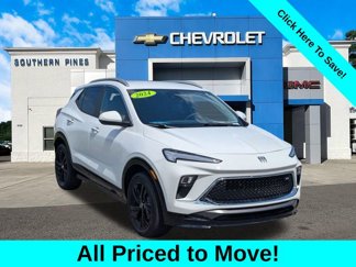 Used 2024 Buick Encore GX Sport Touring image 1