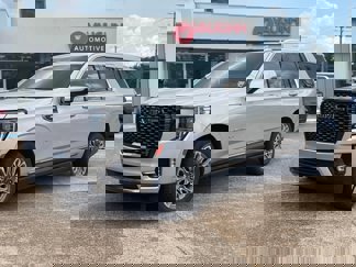 Used 2023 GMC Yukon XL Denali Ultimate image 1