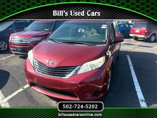 Used 2012 Toyota Sienna LE image 1