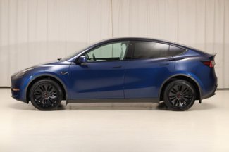 Used 2023 Tesla Model Y Long Range image 1