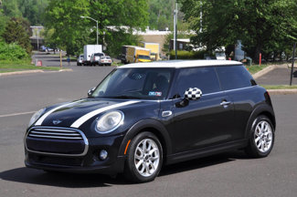 Used 2015 MINI Cooper 2-Door Hardtop image 1