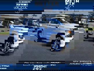 Used 2024 Chevrolet Silverado 1500 Custom image 1