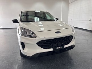 Used 2021 Ford Escape SE w/ SE Sport Appearance Package image 1