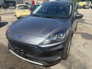 Used 2022 Ford Escape SE image 1