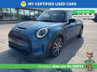 Used 2022 MINI Cooper S w/ Driver Assistance Package image 1