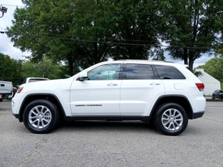 Used 2021 Jeep Grand Cherokee Laredo image 1