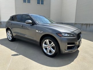 Used 2017 Jaguar F-PACE R-Sport image 1