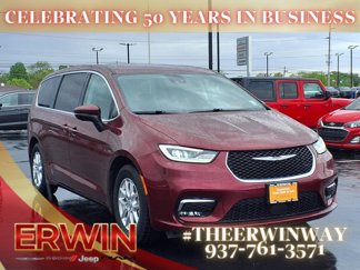 Certified 2023 Chrysler Pacifica Touring-L image 1
