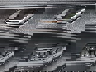 New 2025 Jeep Grand Cherokee Laredo X w/ Luxury Tech Group I image 1