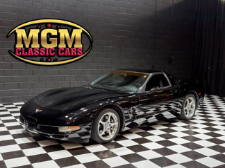 Used 2004 Chevrolet Corvette Coupe w/ Roof Package image 1