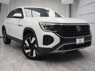 Used 2024 Volkswagen Atlas Cross Sport SE image 1