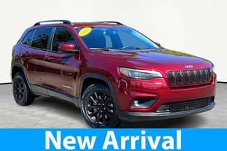 Used 2019 Jeep Cherokee Latitude w/ Popular Appearance Group image 1