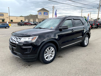 Used 2019 Ford Explorer XLT image 1